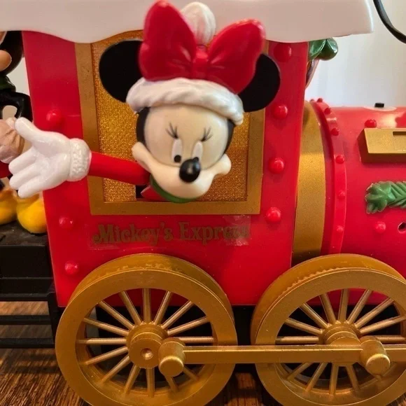 Disney’s Ruz Express Music Train Engine Christmas Goofy, Minnie, Mickey Mouse 🎄 - Picture 10 of 15